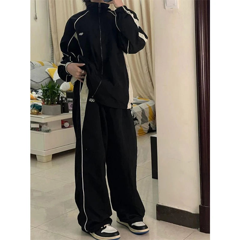 Women's loose cargo pants, urban style, oversized pants