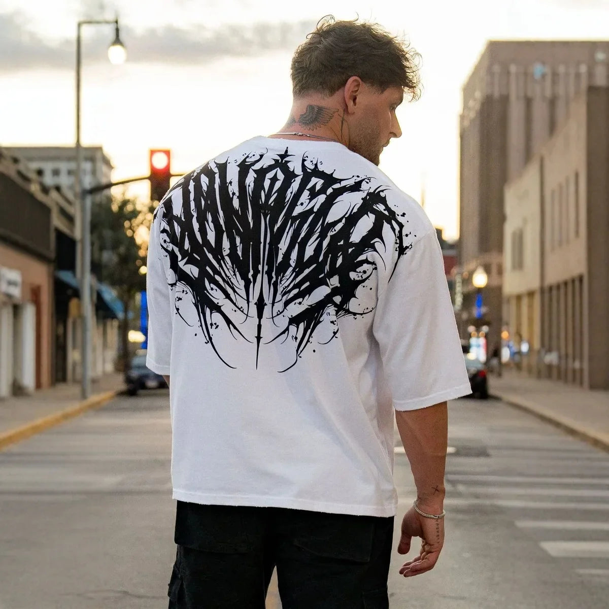 Camiseta holgada de manga corta para hombre de YLA