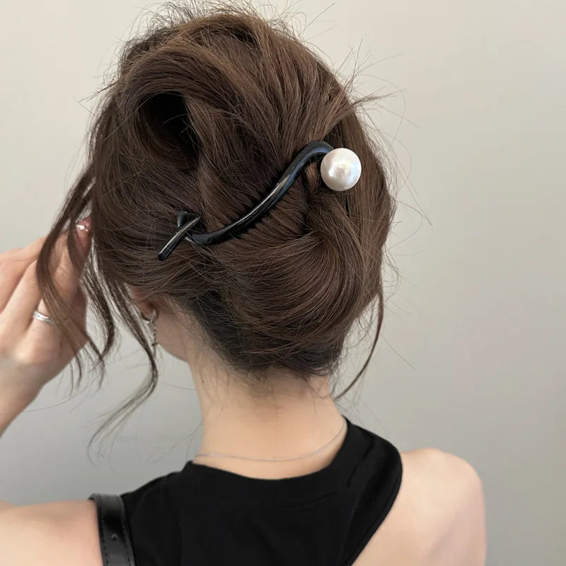 Elegante pinza para el cabello con diseño de cuentas acrílicas y perlas de imitación, accesorio elegante para el cabello de mujer.